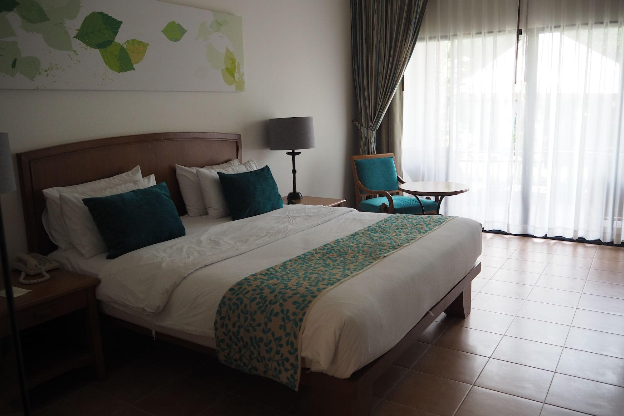 Woodlands Hotel And Resort Патая Екстериор снимка