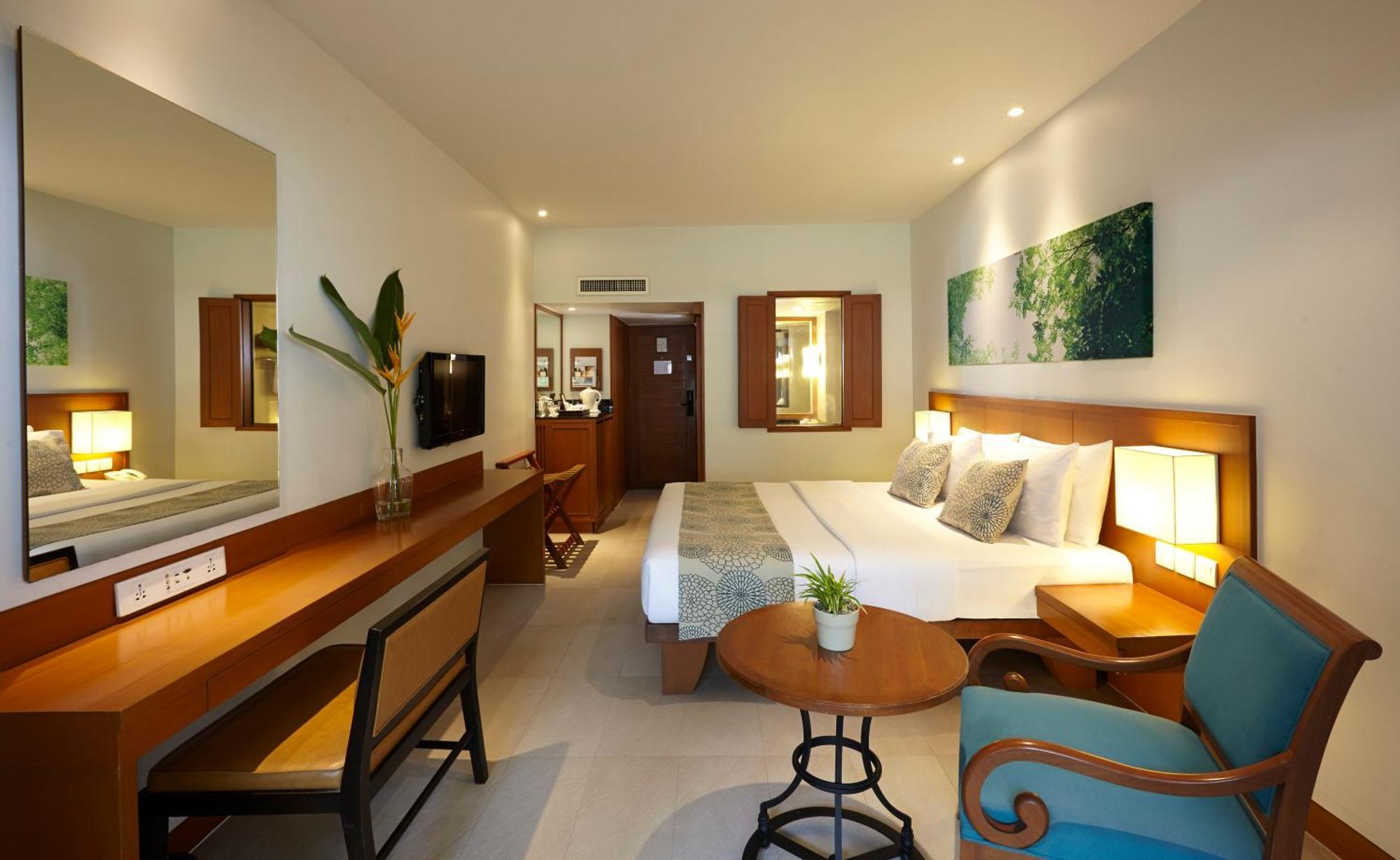 Woodlands Hotel And Resort Патая Екстериор снимка