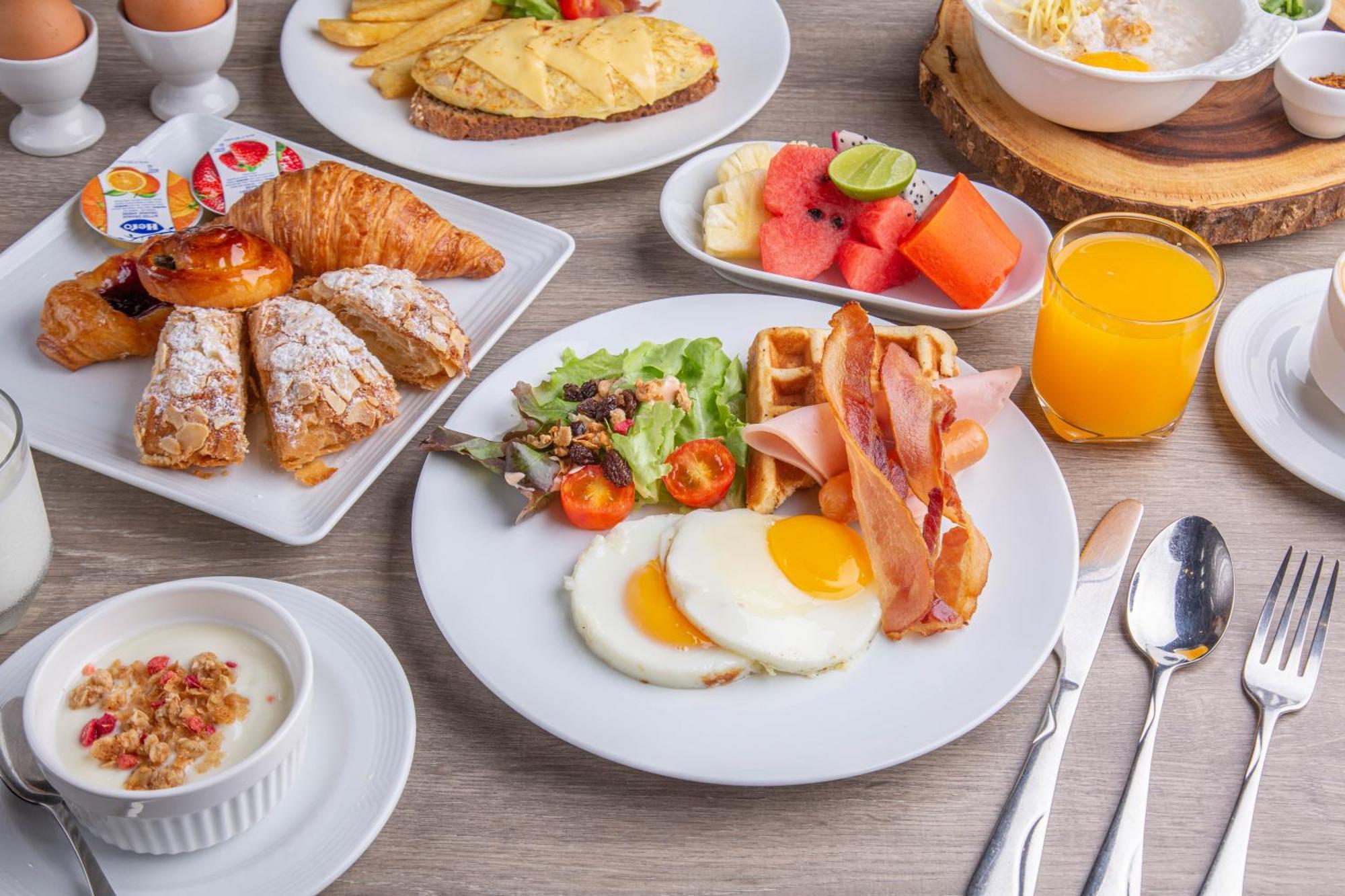 Woodlands Hotel And Resort Патая Екстериор снимка