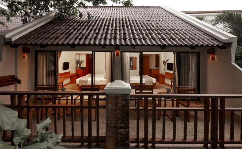 Woodlands Hotel And Resort Патая Екстериор снимка